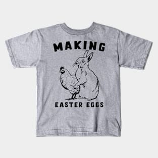 Making Easter Eggs Kids T-Shirt